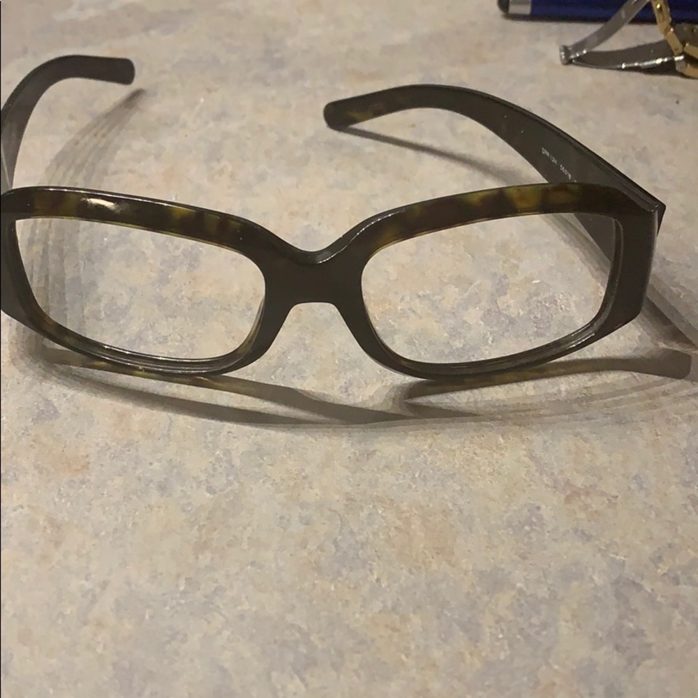 Prada sunglasses - Picture 4 of 5